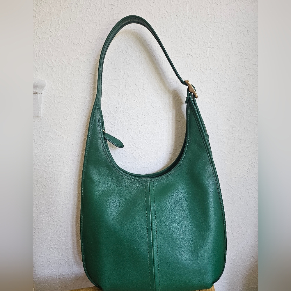 Coach Ergo 33 - Picture 2 of 7